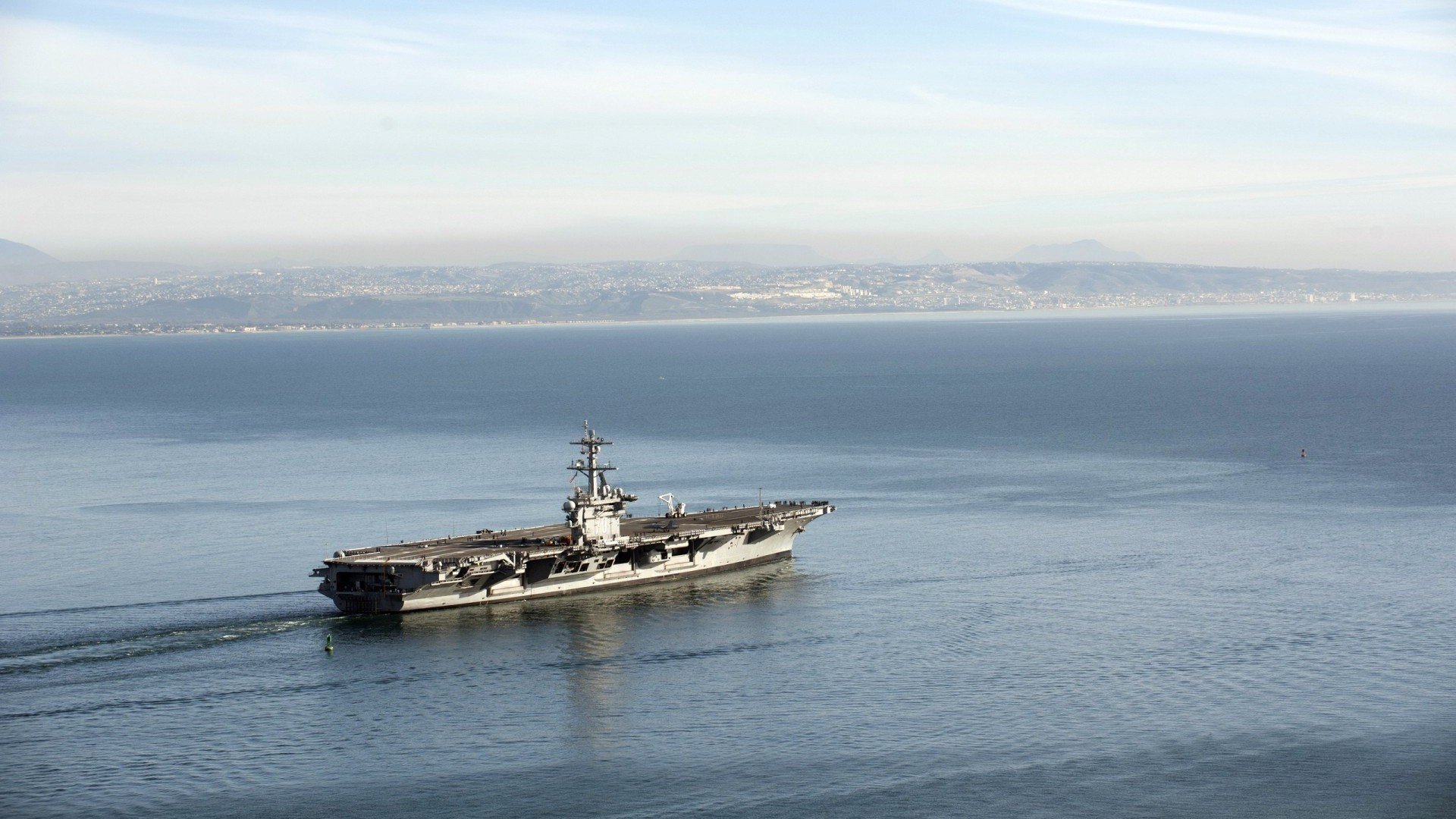 “广州队击败上海队,夺取联赛榜首位置”,广州对上海篮球