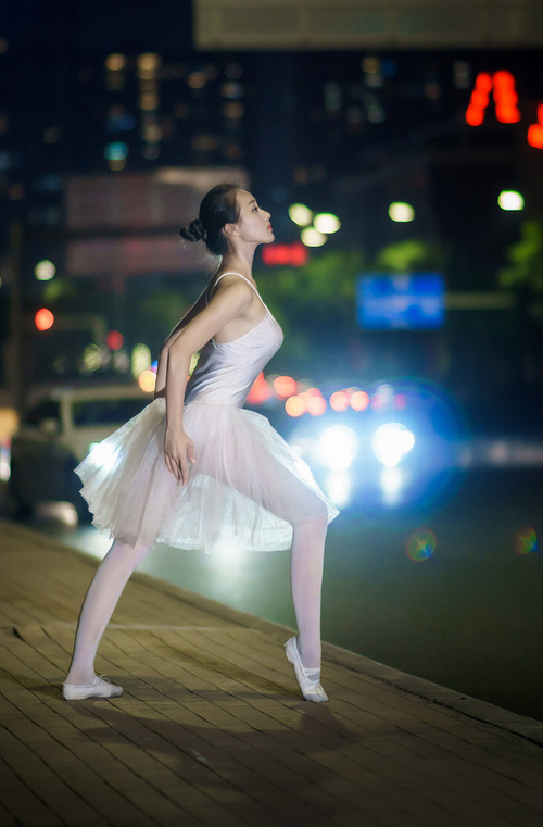 九游jiuyou-佛罗伦萨士气高涨，连胜呼之欲出，佛罗伦萨的