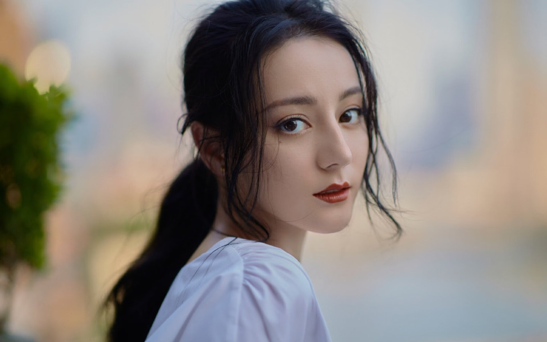 九游电脑版-精心策划的比赛中球员们奋力拼搏，展现出色实力，球员们在赛场上展现