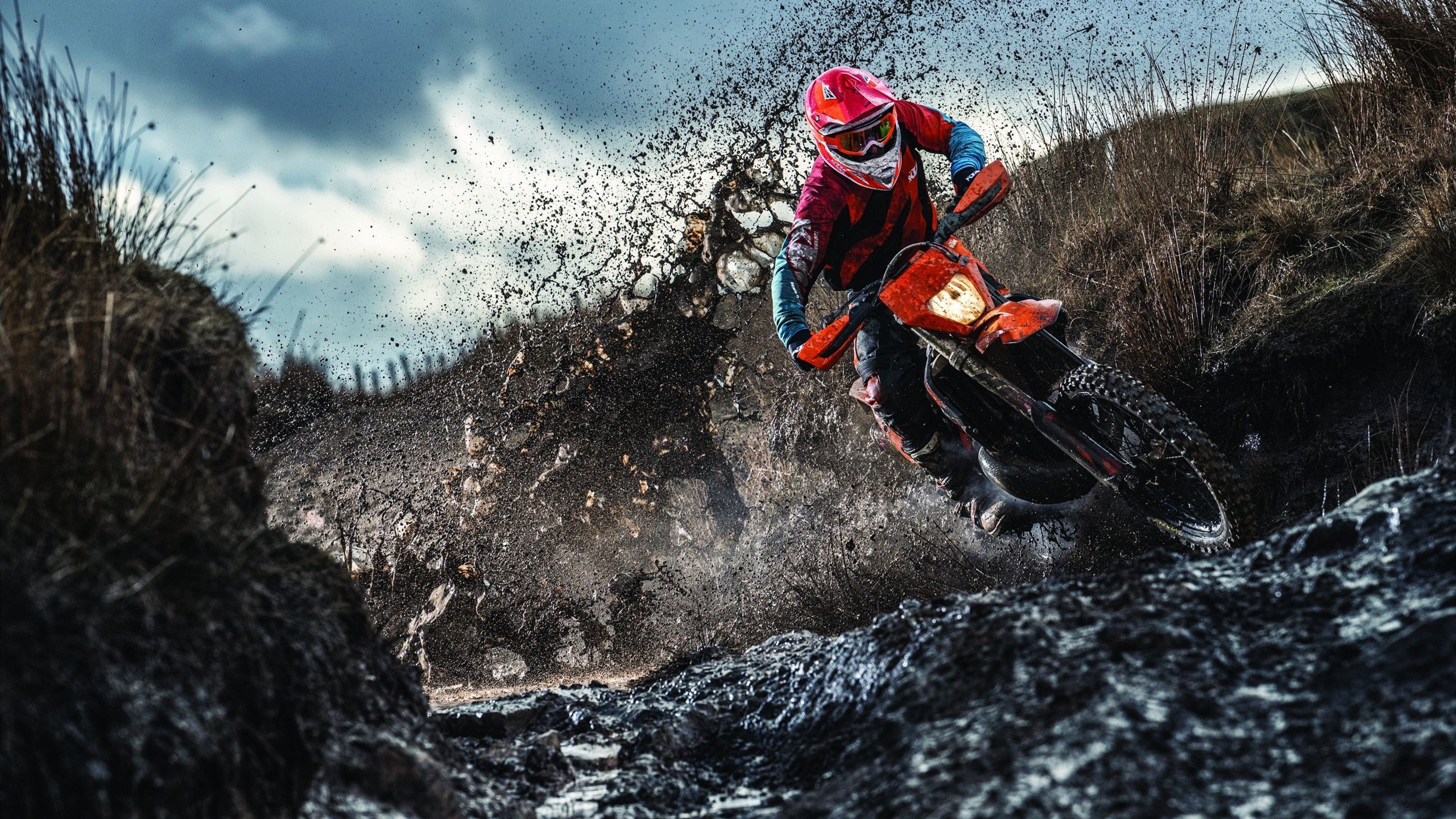 篮球专项技能训练中的动作连贯性分析，篮球运球连贯动作